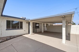 Building Photo - 1129 N Wedgewood Cir