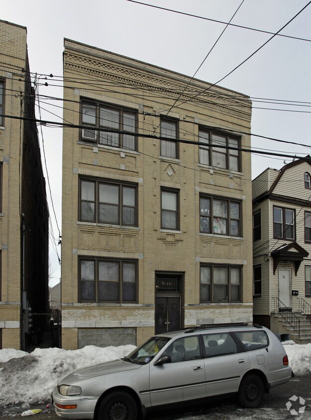 Foto del edificio - 11.5 Grant Ave