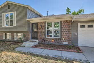 Building Photo - 2632 Prescott Cir W
