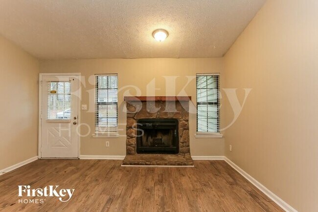 Building Photo - 5460 Mallard Trail