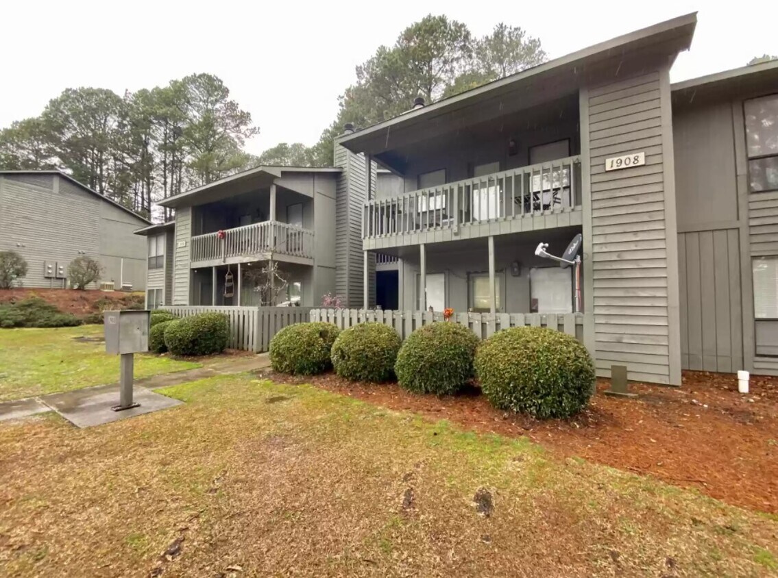 Foto principal - 1908 Tryon Dr