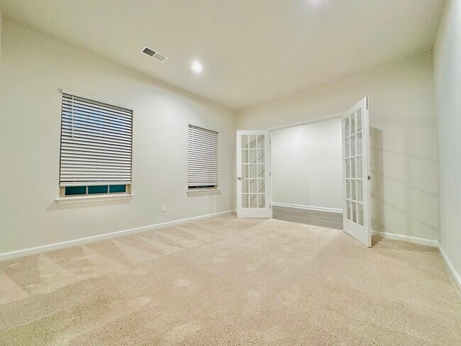 Building Photo - 1128 Spring Meadow Way