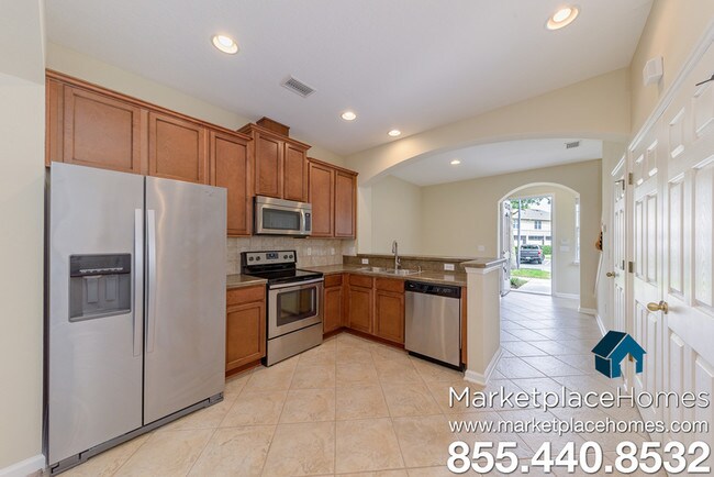 Foto del edificio - 6214 High Tide Blvd