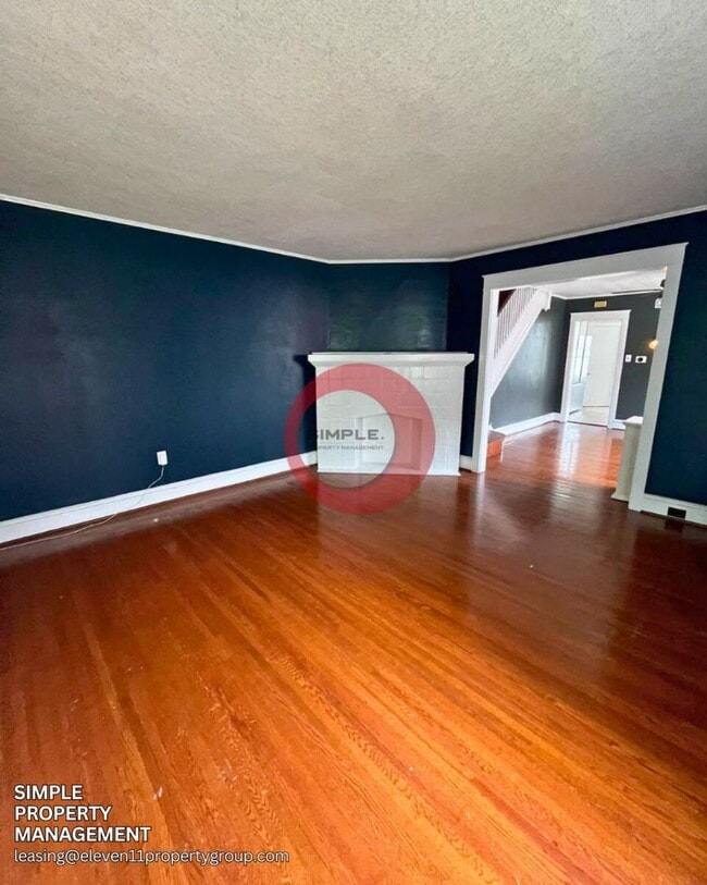 Building Photo - Four-bedroom 1.5 bath with Off street parking