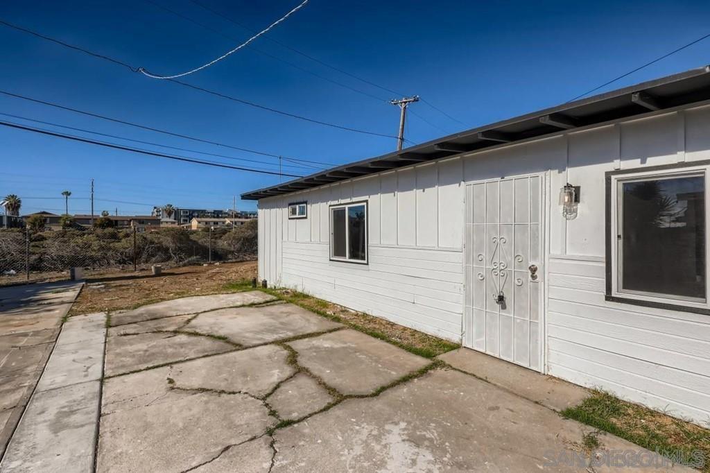 Primary Photo - 4458 32nd St
