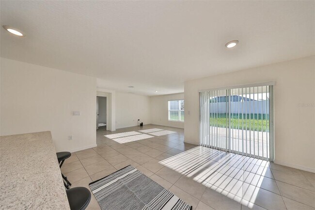 Foto del edificio - 16782 Carlton Pond St