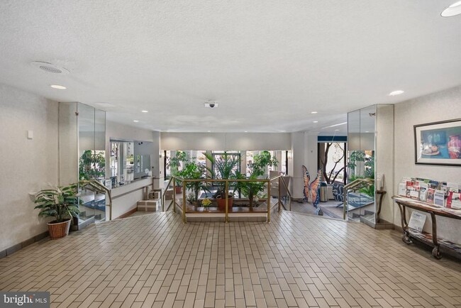 Foto del edificio - 5340 Holmes Run Pkwy
