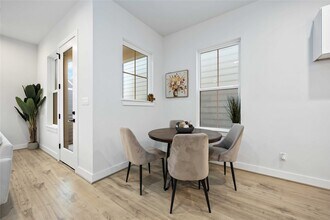 Building Photo - 6109 Campos Dr