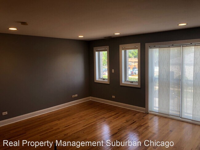 Building Photo - 2 br, 2 bath House - 7507 W Irving Park Rd #2