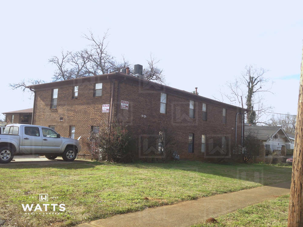 Foto principal - 2BR/1BA East Park Apartments