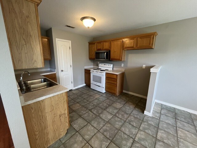 Foto del edificio - 2607 SW 10th St