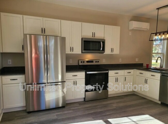 Foto del edificio - 70 Arlene Dr