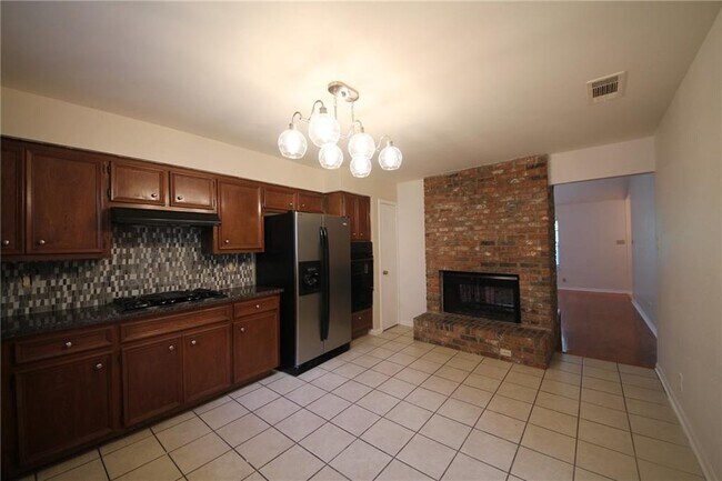 Foto del edificio - 3800 Knollwood Dr