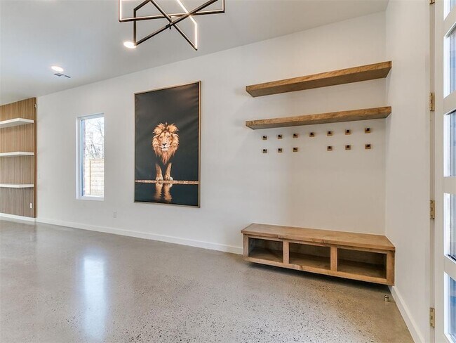 Foto del edificio - 605 N Idaho Ave