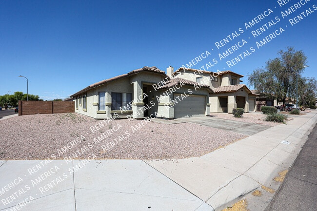 Building Photo - 1504 E La Salle St