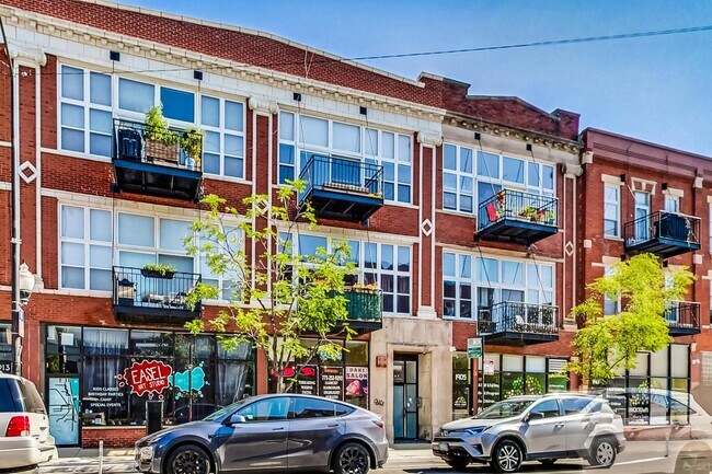 Building Photo - 1907 N Milwaukee Ave