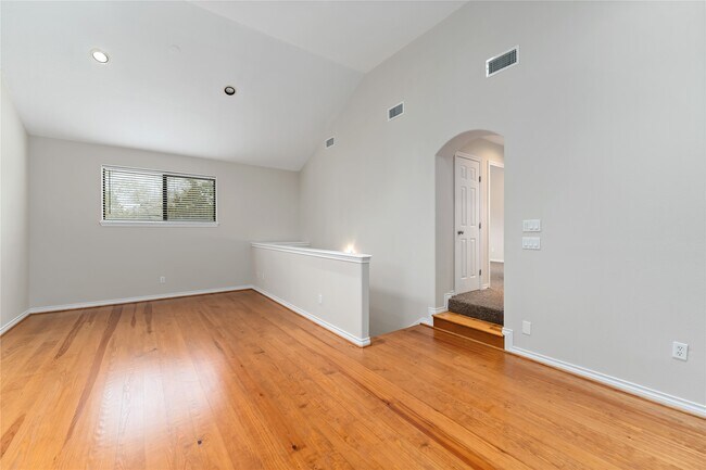 Foto del edificio - 24527 Appian Ridge