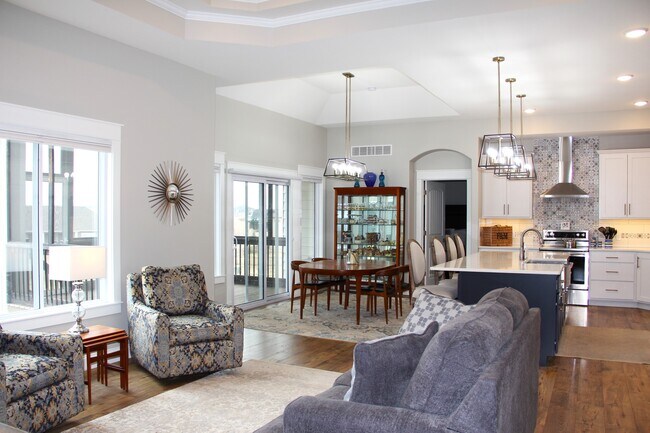 Building Photo - 5510 Colbert Hills Dr