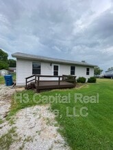 Building Photo - 908 Southard Pl