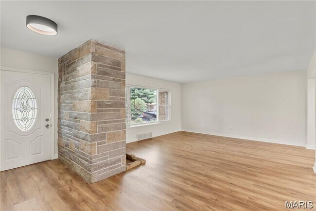 Foto del edificio - 5100 Kingwood Dr