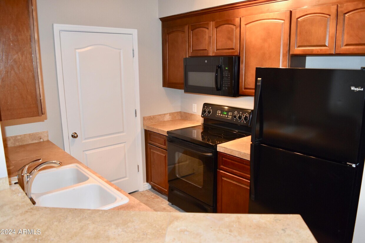 Foto principal - 1701 E Colter St