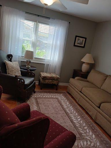 Foto del edificio - 1536 Inland Ave