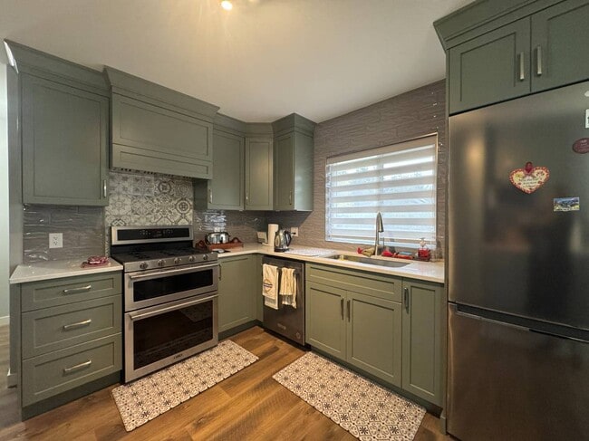 Building Photo - 21545 Campbell Av