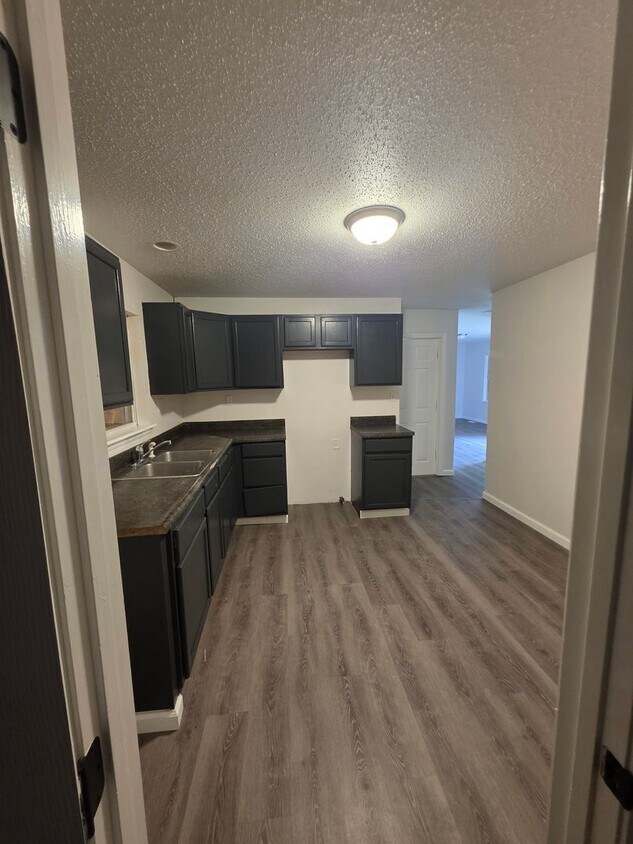 Foto principal - 1703 Doris Ave