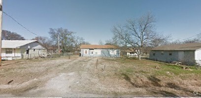 Building Photo - 418 Farm to Market 513 S