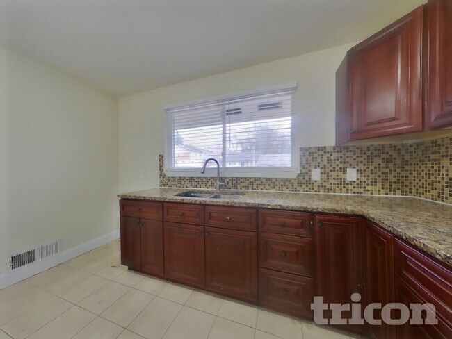 Foto del edificio - 3105 Bellbrook Ct