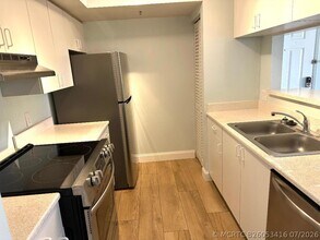 Building Photo - 103 Yacht Club Way