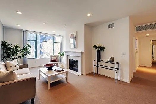 Foto del edificio - 1444 S Third St