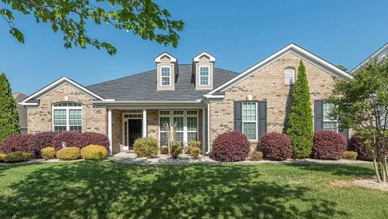 Foto principal - 2629 Jameson Drive NW