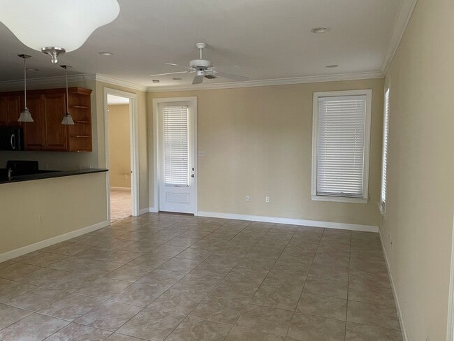 Building Photo - Great 3 Bedroom home - Coming from March 20th