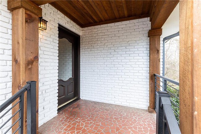Building Photo - 5000 Vallo Vista Ct NE