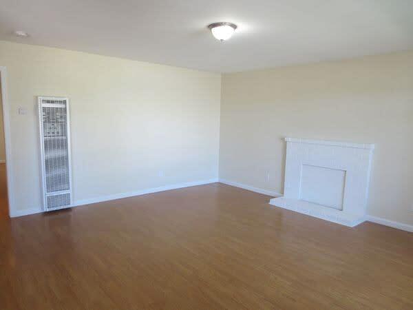 Building Photo - 178 Broderick Dr