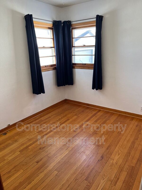 Foto del edificio - 912 S 28th St