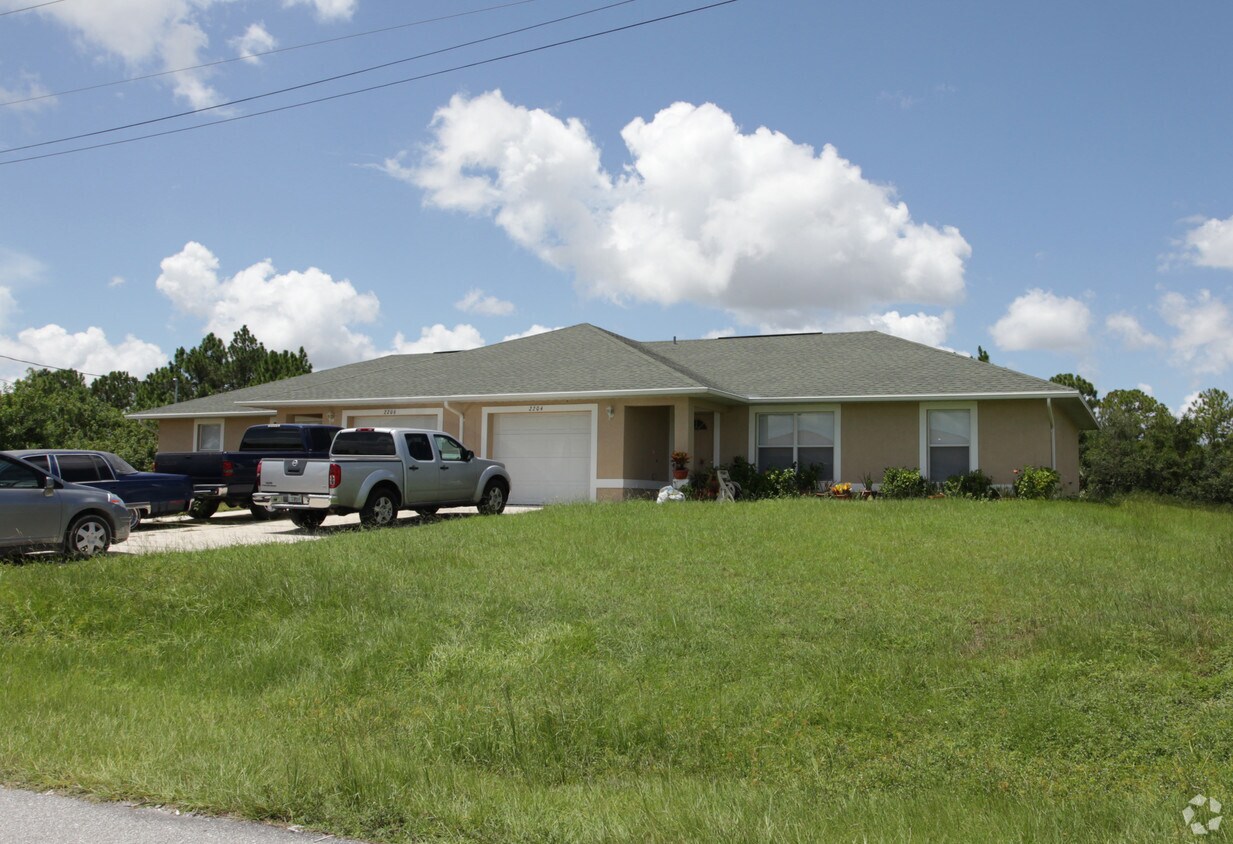 2204 Ave S, Lehigh Acres, FL 33973 2204 Ave S Lehigh