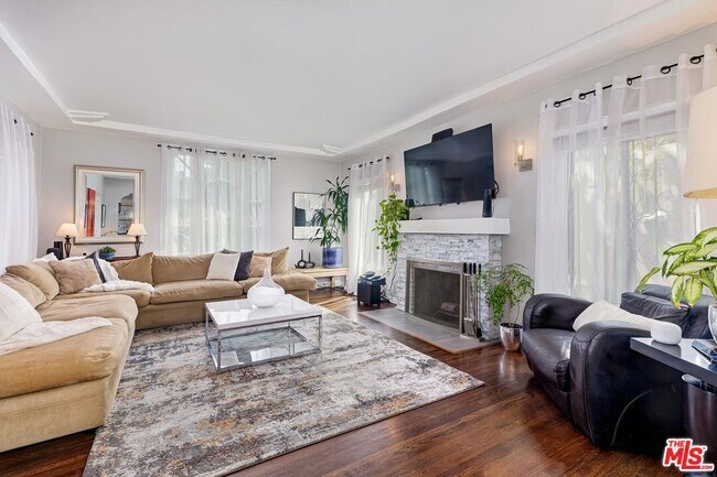 Building Photo - 1463 S Crescent Heights Blvd