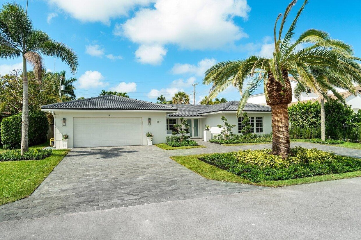 Primary Photo - 867 Malaga Dr