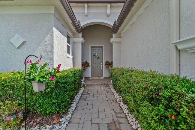Building Photo - 7294 NW Farnsworth Cir