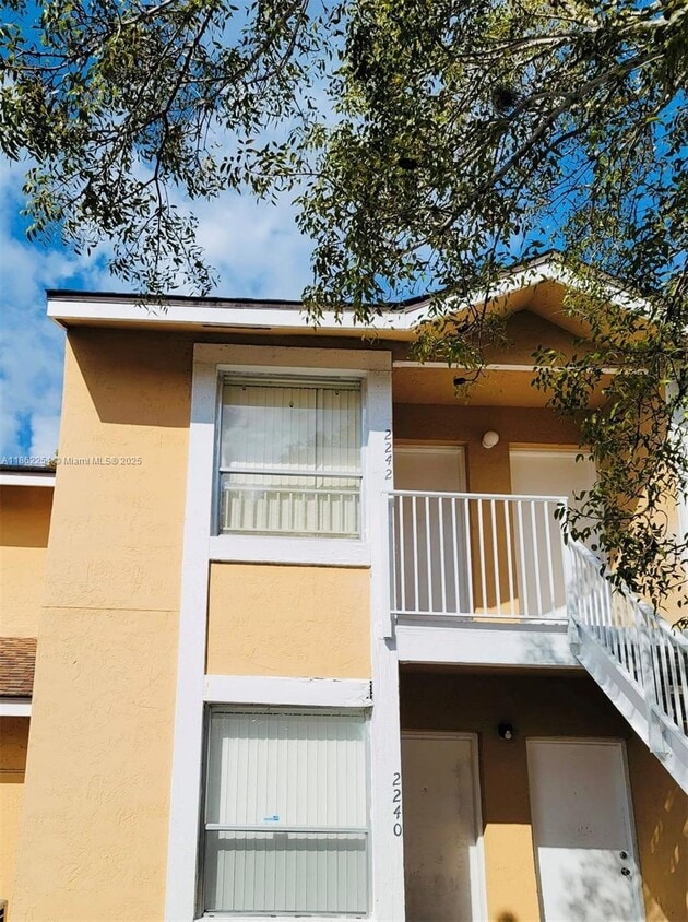 Primary Photo - 2242 SW 81st Ave