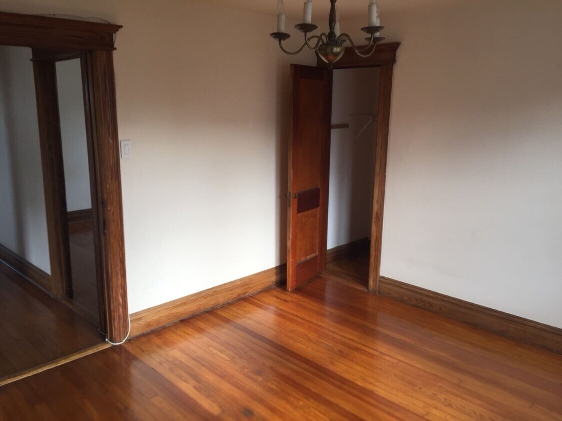 Foto principal - 7609 Smith Ave
