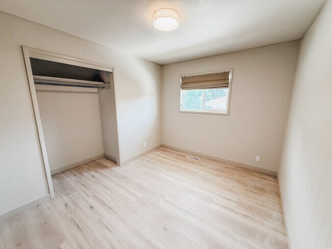 Foto del edificio - 1359 36th St