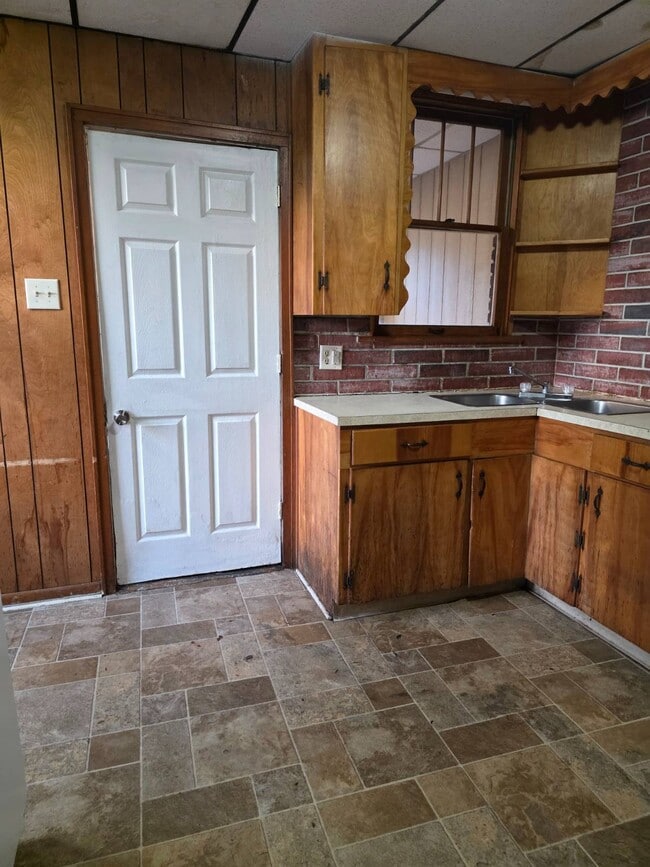 Building Photo - 2817 12th St NW