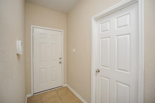 Building Photo - 4934 Hidden Nest Ct