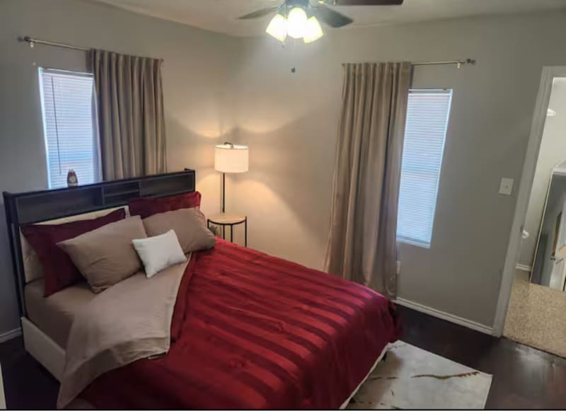 Foto principal - 1334 W Ridgewood Ct