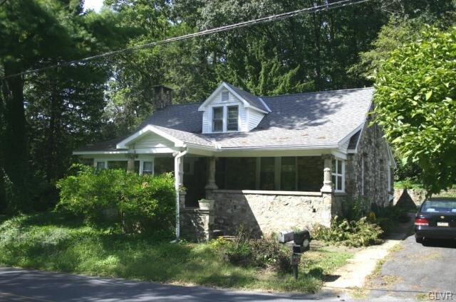 Foto del edificio - 875 Morvale Rd