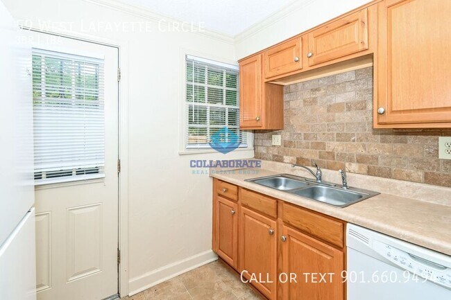 Foto del edificio - 59 W Lafayette Cir