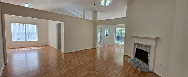 Building Photo - 4737 Cambridge Mews Ct
